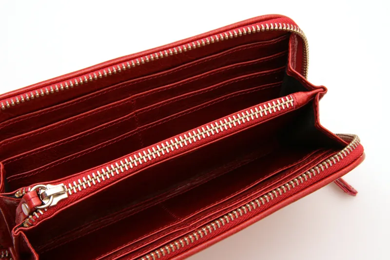 Gretchen Purse Three – large wallet with plenty of storage space