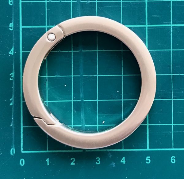 40mm Ø Snap Ring w Edge - gold brushed