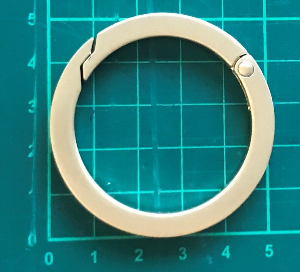 Gretchen - 40mm Ø Snap Ring - gold brushed