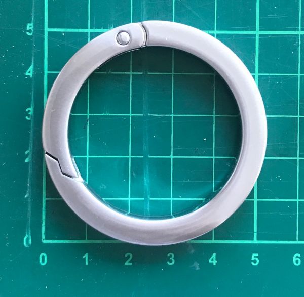 Gretchen - 40mm Ø Snap Ring w Edge - silver brushed