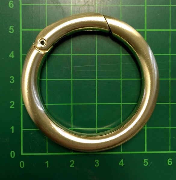 Gretchen - 40mm Ø Snap Ring - gold brushed