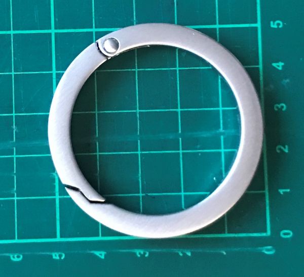 Gretchen - 40mm Ø Snap Ring - silver brushed