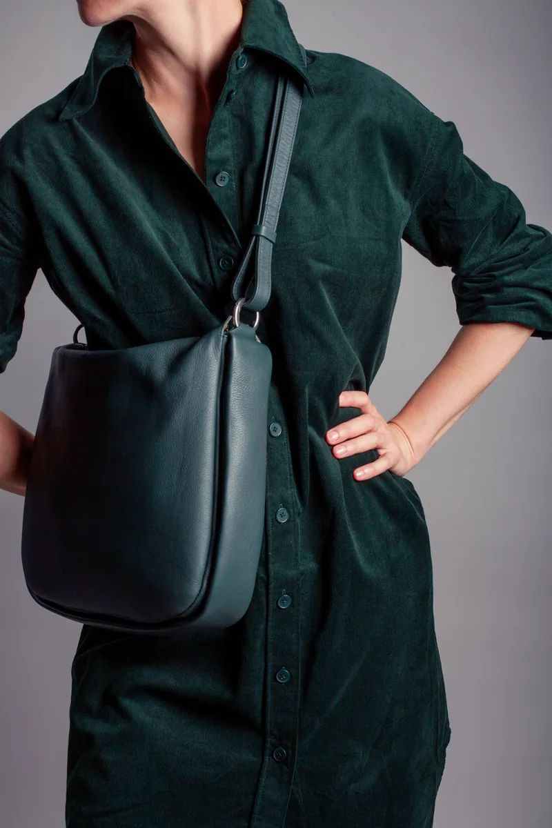 Gretchen Cassia Bow Hobo mit längenverstellbarem Leder-Taschenriemen